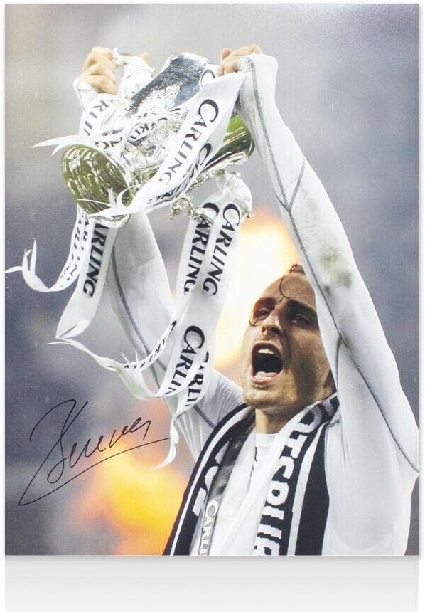 Dimitar Berbatov Tottenham Hotspur'u İmzaladı Fotoğraf-Carling Kupası Galibi-İmzalı Futbol Fotoğrafları